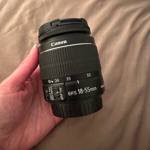 Canon Black EFS 18-55mm Zoom Lens